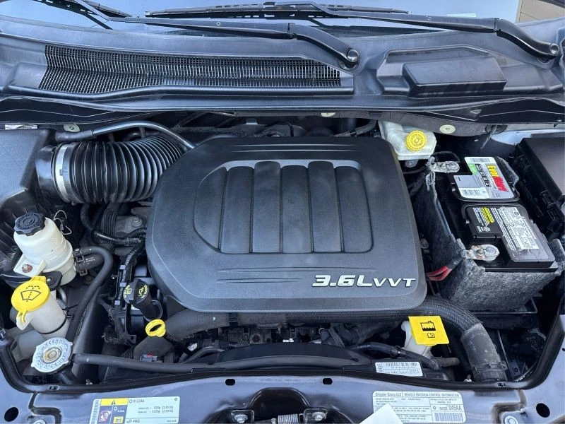 2013 Chrysler Town & Country - Image 11 of 12