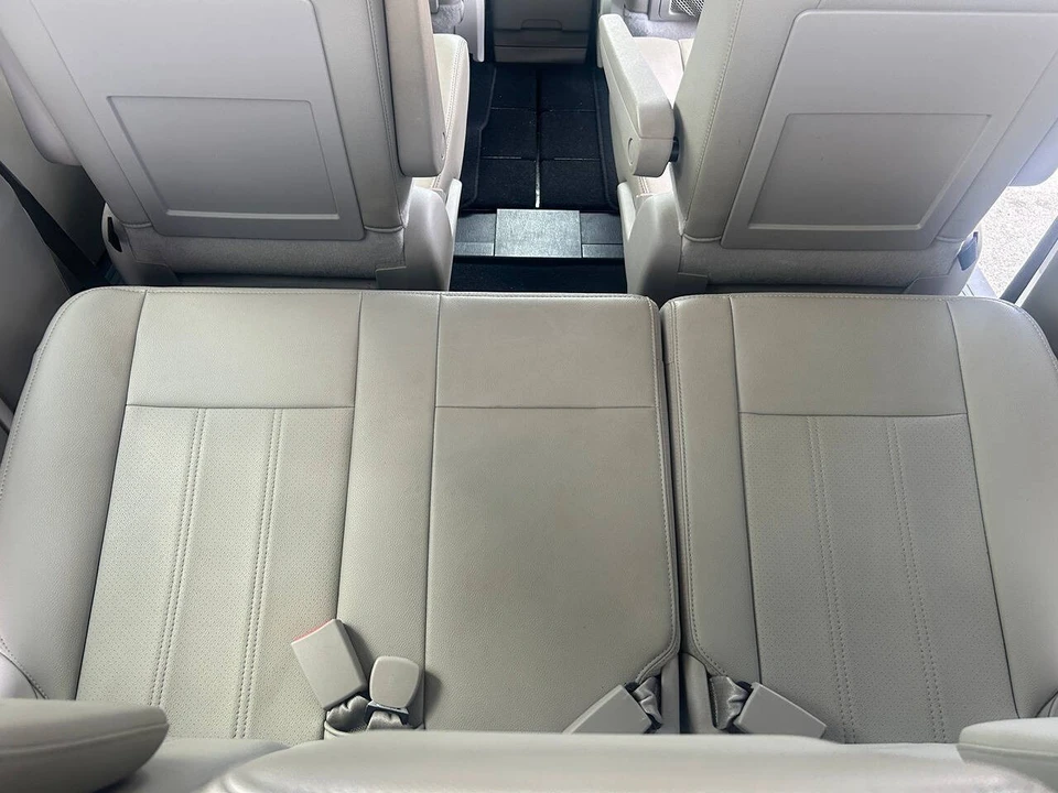 2013 Chrysler Town & Country - Image 11 of 21