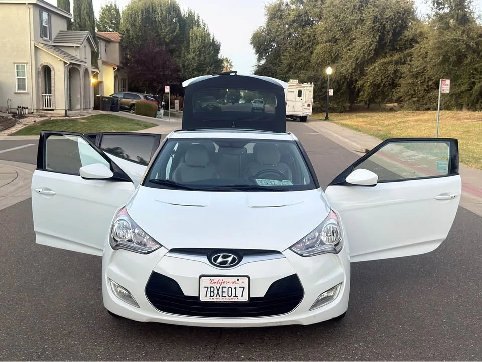 2013 Hyundai Veloster - Image 7 of 13