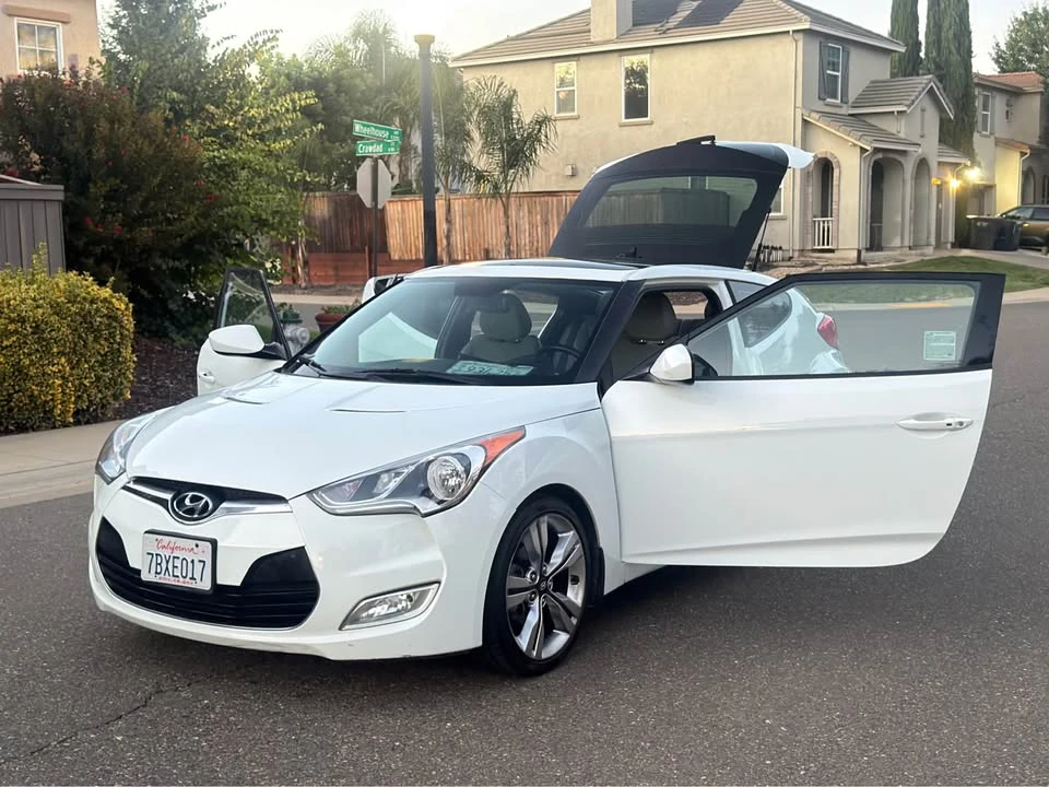 2013 Hyundai Veloster - Image 6 of 13