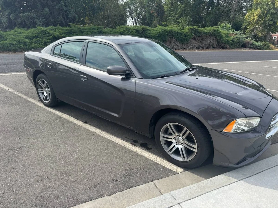 2013 Dodge Charger 7th Gen - Image 4 of 13