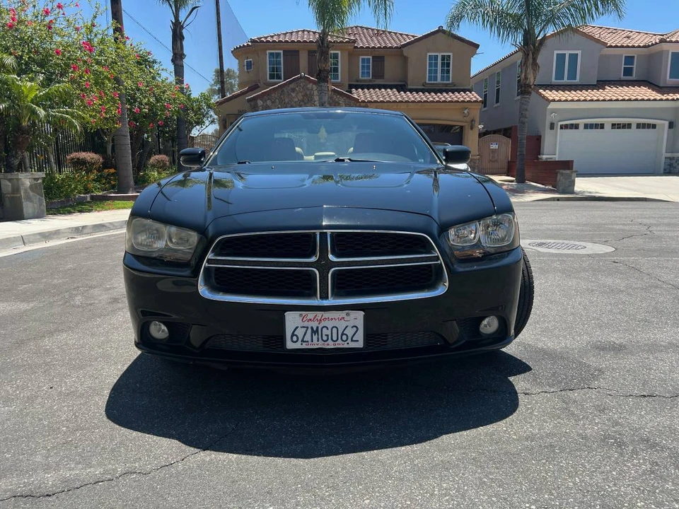 2013 Dodge Charger 7th Gen - Image 5 of 12