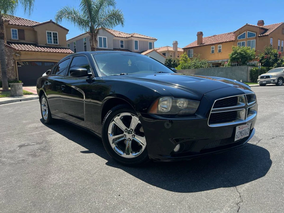 2013 Dodge Charger 7th Gen - Image 4 of 12
