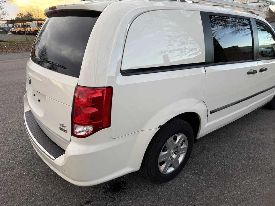2013 Dodge Caravan - Image 13 of 21