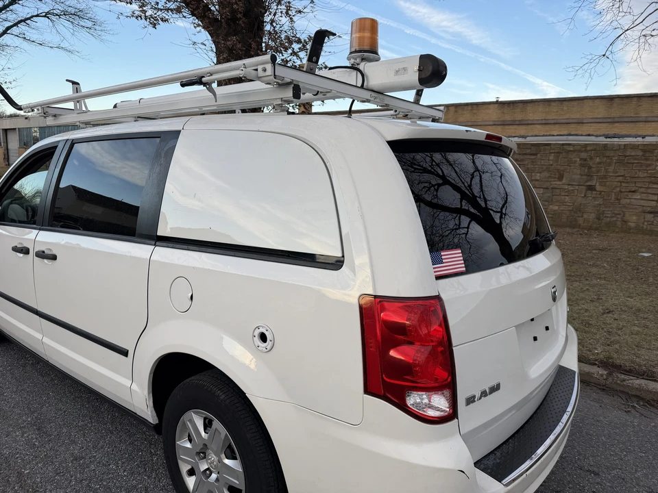 2013 Dodge Caravan - Image 19 of 21