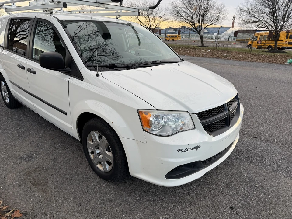 2013 Dodge Caravan - Image 7 of 21