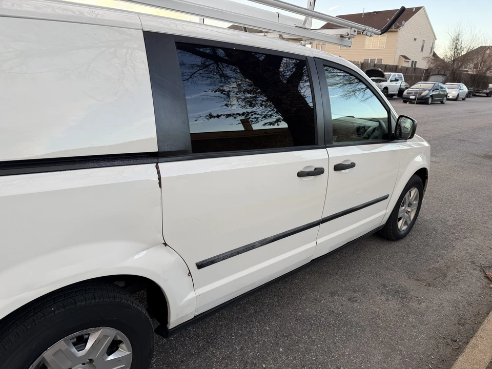 2013 Dodge Caravan - Image 15 of 21