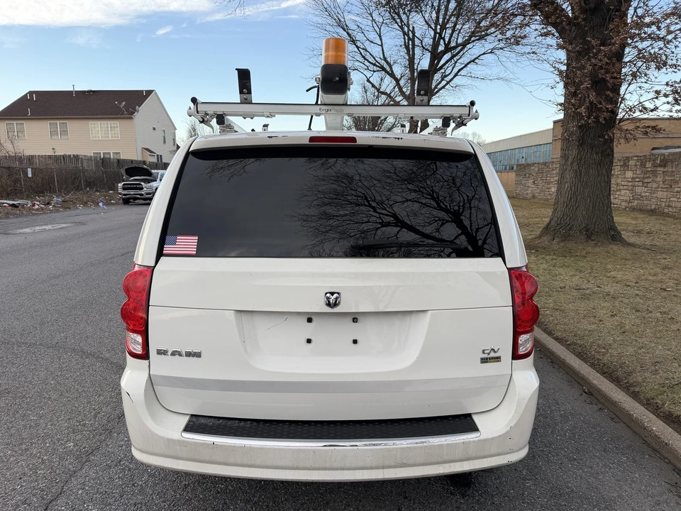 2013 Dodge Caravan - Image 11 of 21