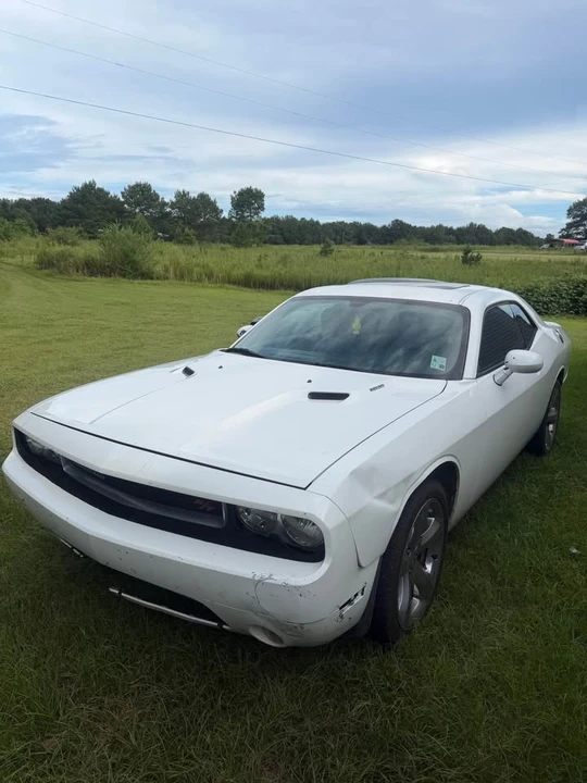 2013 Dodge Challenger 3rd Gen - Image 5 of 9