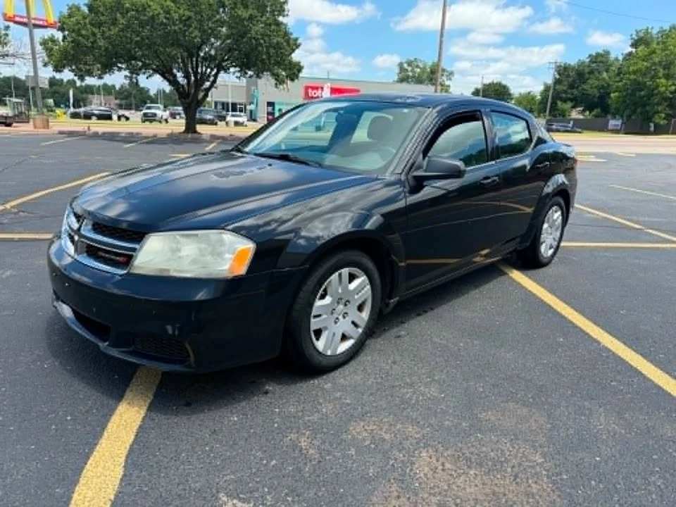 2013 Dodge Avenger Sedan - Image 4 of 9