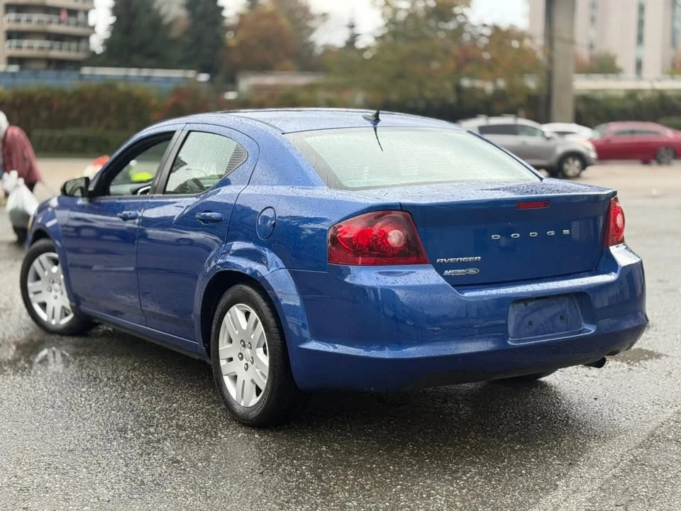 2013 Dodge Avenger Sedan - Image 4 of 10