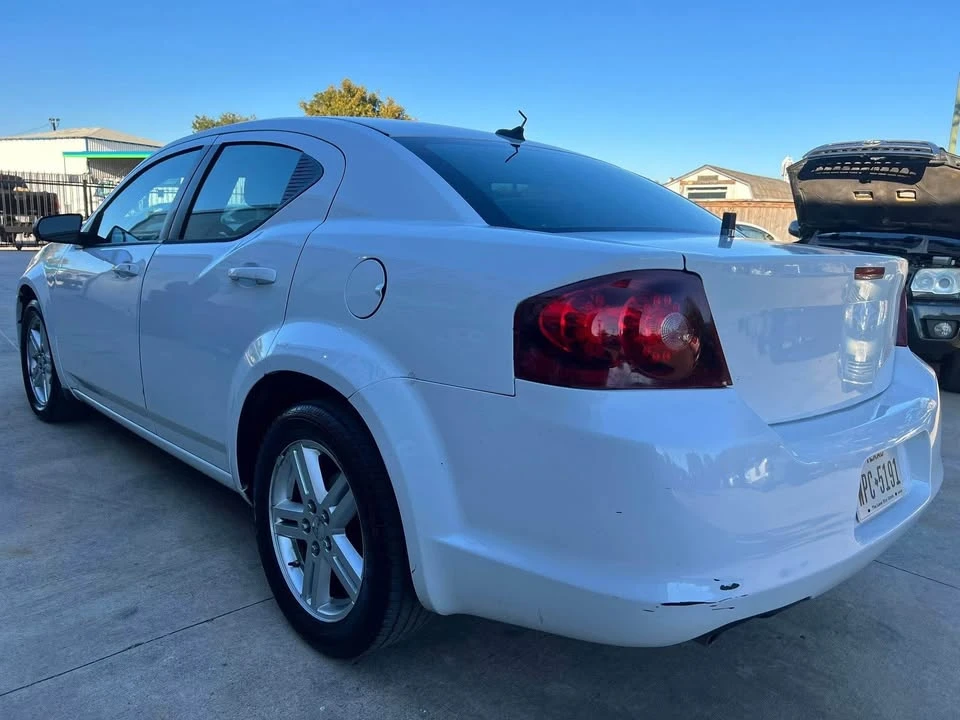 2013 Dodge Avenger Sedan - Image 5 of 6