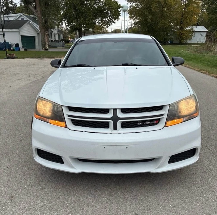 2013 Dodge Avenger Sedan - Image 6 of 10