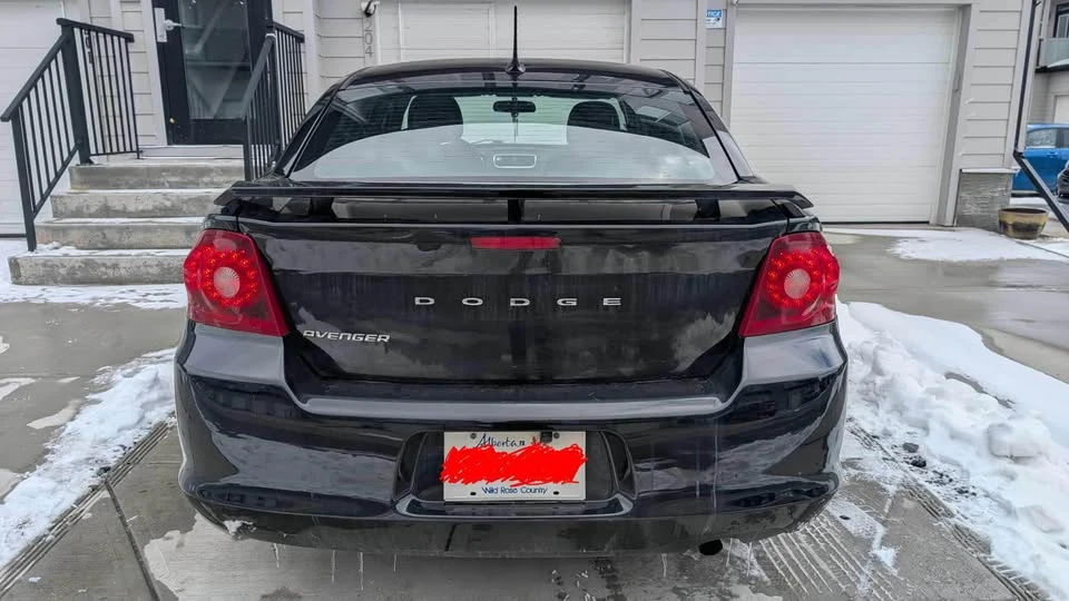 2013 Dodge Avenger Sedan - Image 4 of 10