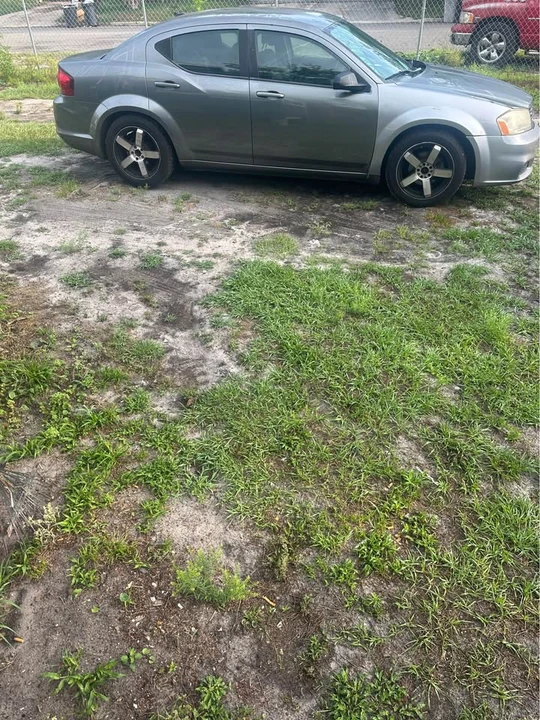 2013 Dodge Avenger Sedan - Image 2 of 5