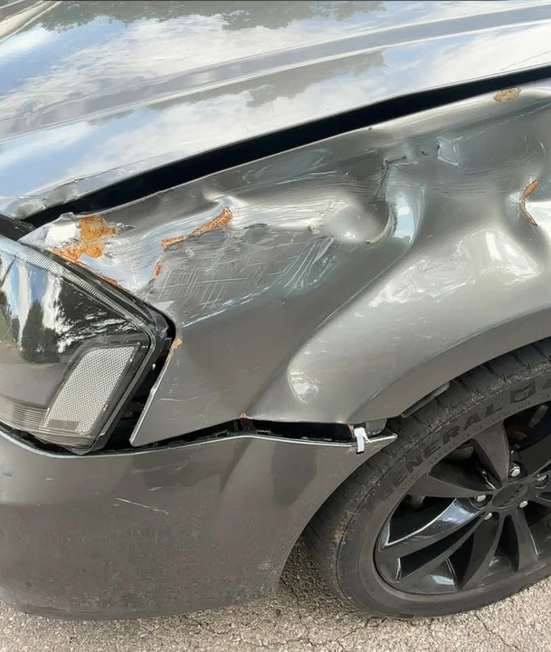 2013 Dodge Avenger Sedan - Image 6 of 11