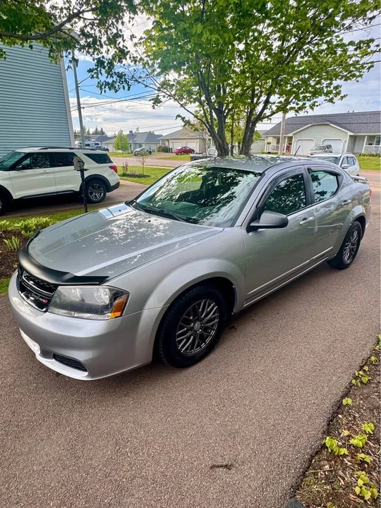 2013 Dodge Avenger Sedan - Image 2 of 12