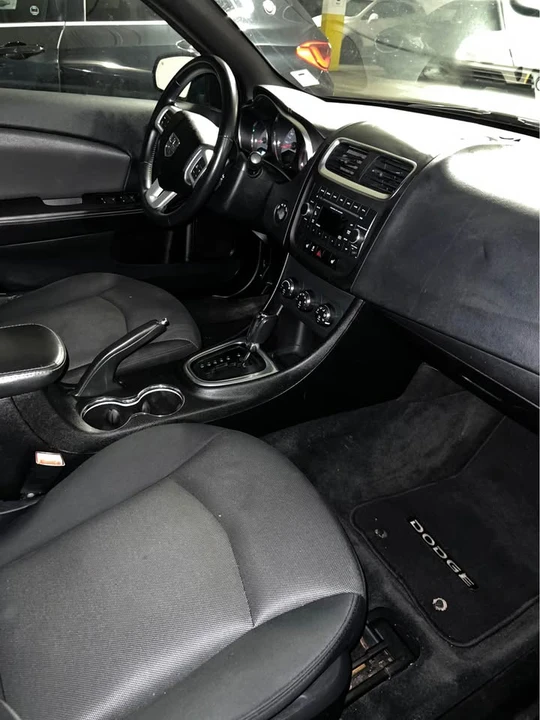 2013 Dodge Avenger Sedan - Image 4 of 7