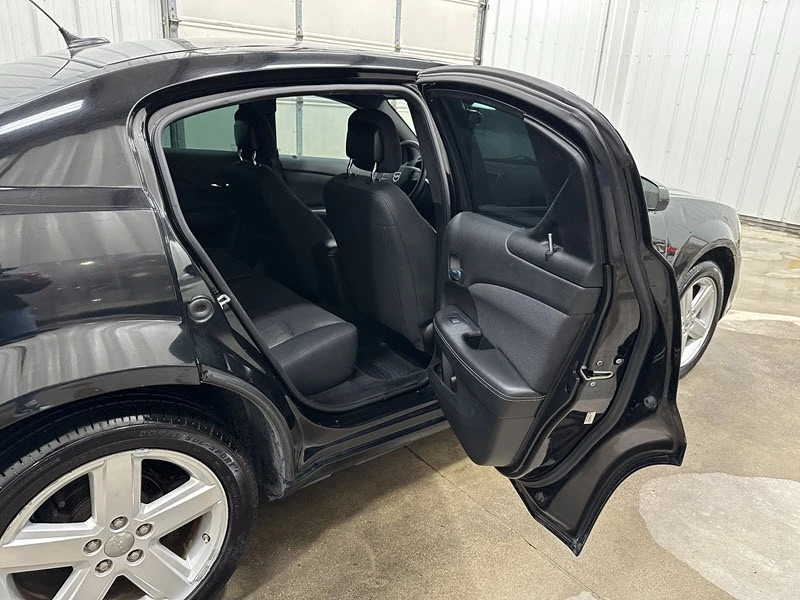 2013 Dodge Avenger Sedan - Image 15 of 21