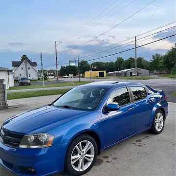2013 Dodge Avenger LUX Sedan 4D