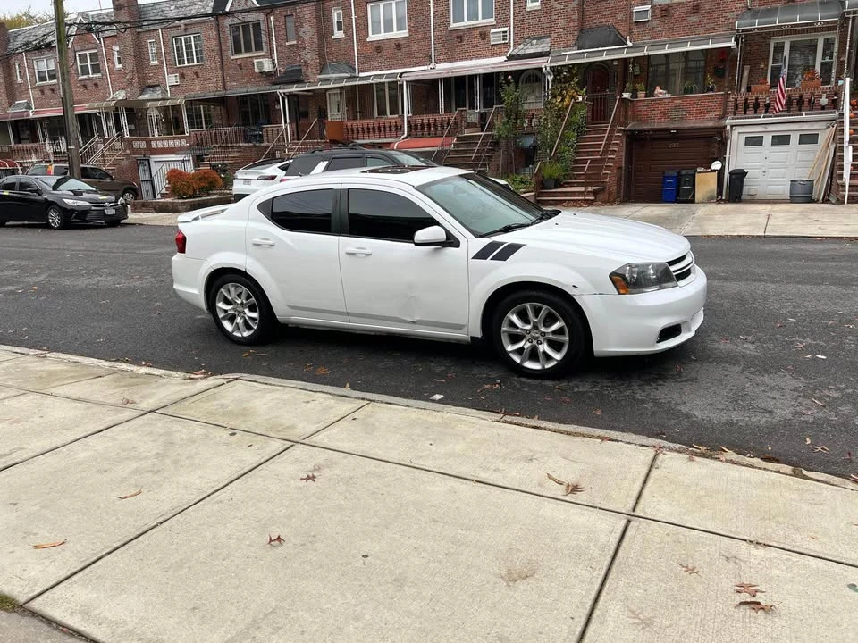 2013 Dodge Avenger Sedan - Image 7 of 17