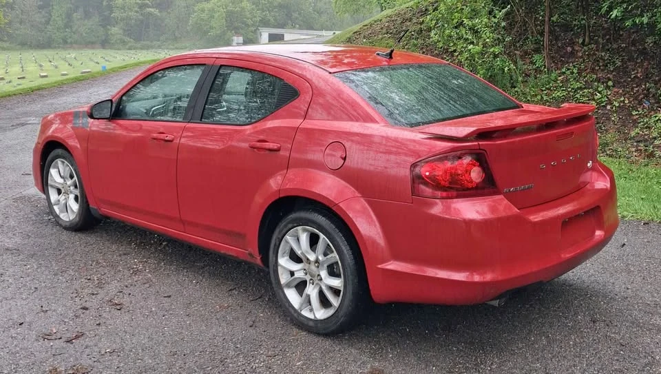 2013 Dodge Avenger Sedan - Image 3 of 14