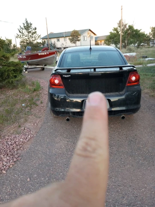 2013 Dodge Avenger Sedan - Image 4 of 9