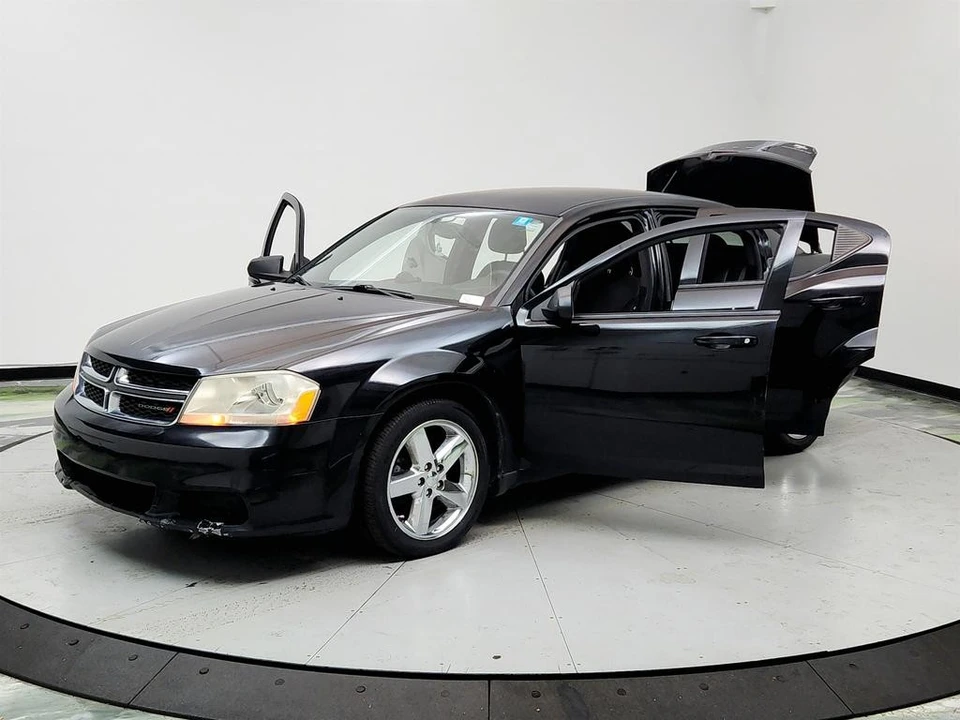 2013 Dodge Avenger Sedan - Image 9 of 12