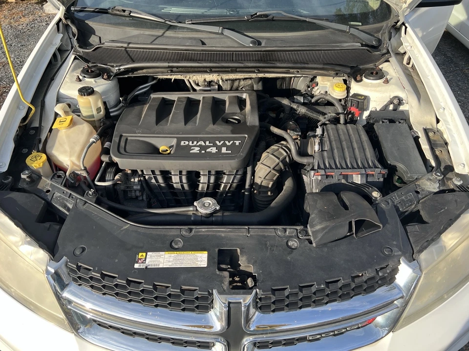 2013 Dodge Avenger Sedan - Image 10 of 10