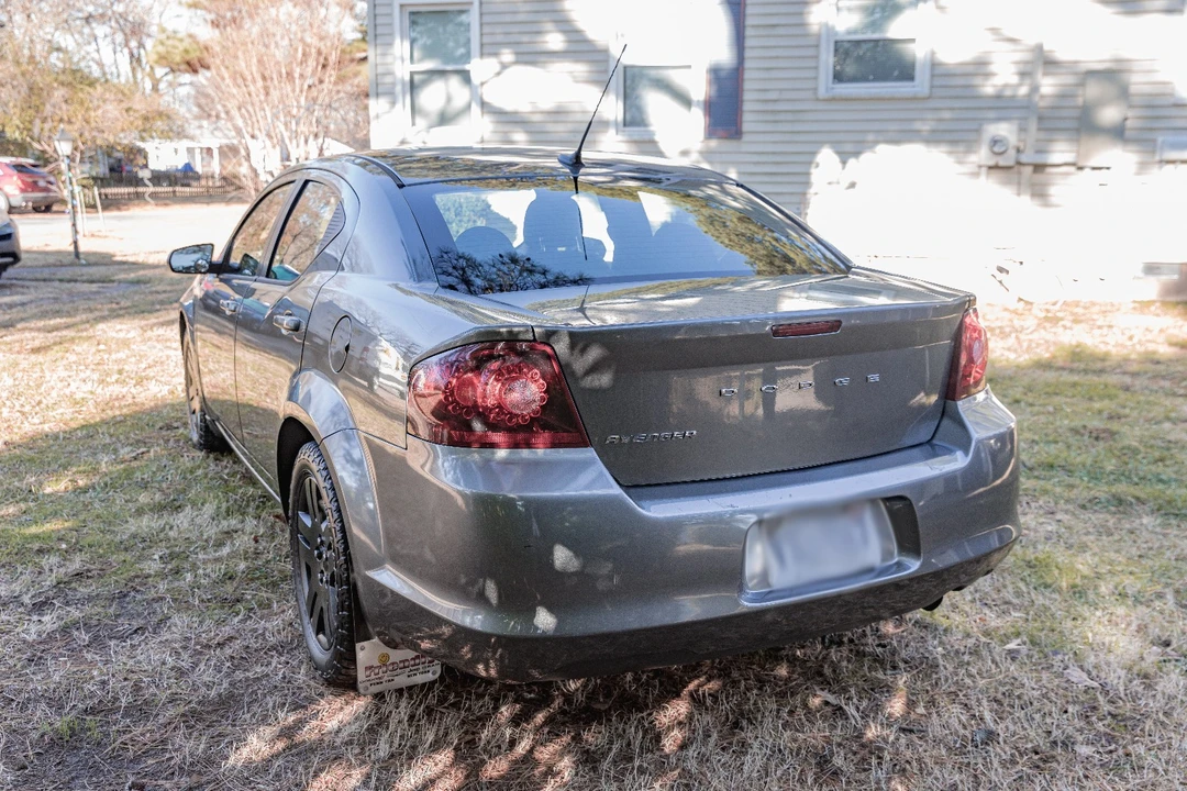 2013 Dodge Avenger Sedan - Image 4 of 15
