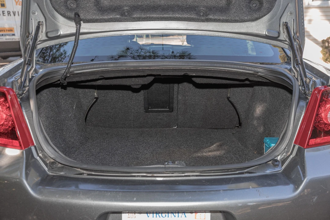 2013 Dodge Avenger Sedan - Image 6 of 15