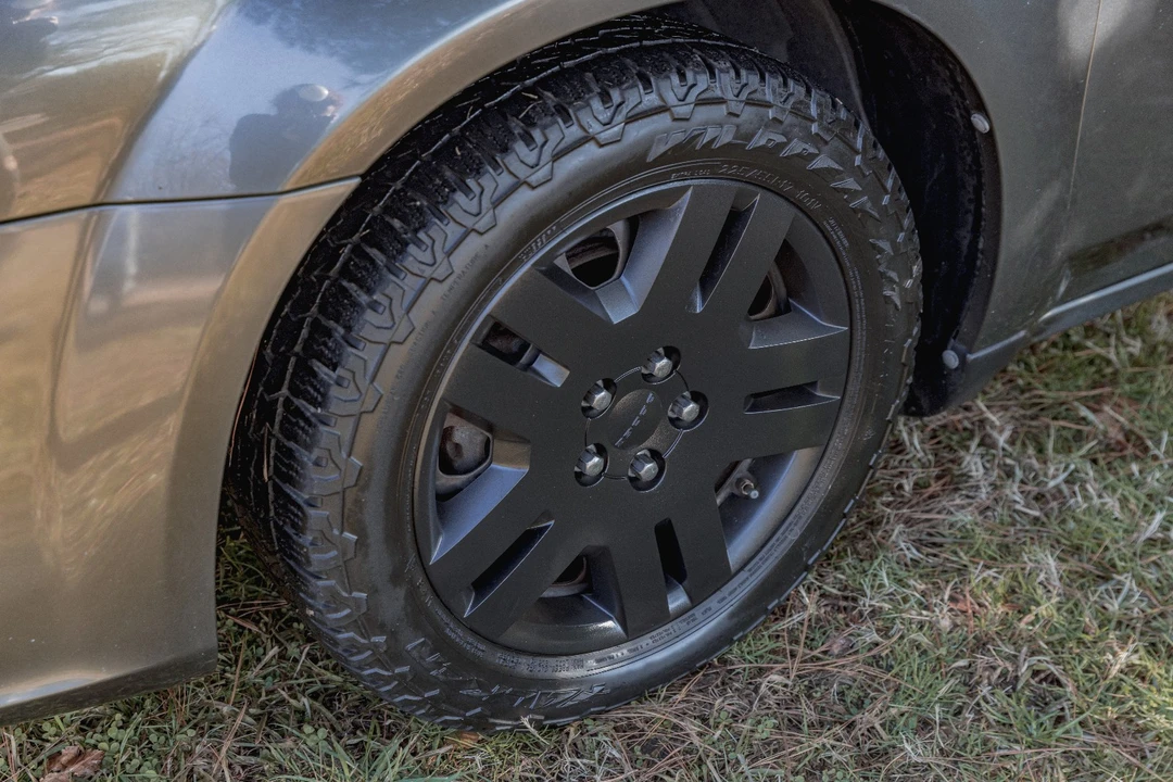 2013 Dodge Avenger Sedan - Image 7 of 15