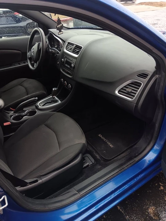 2013 Dodge Avenger Sedan - Image 5 of 9