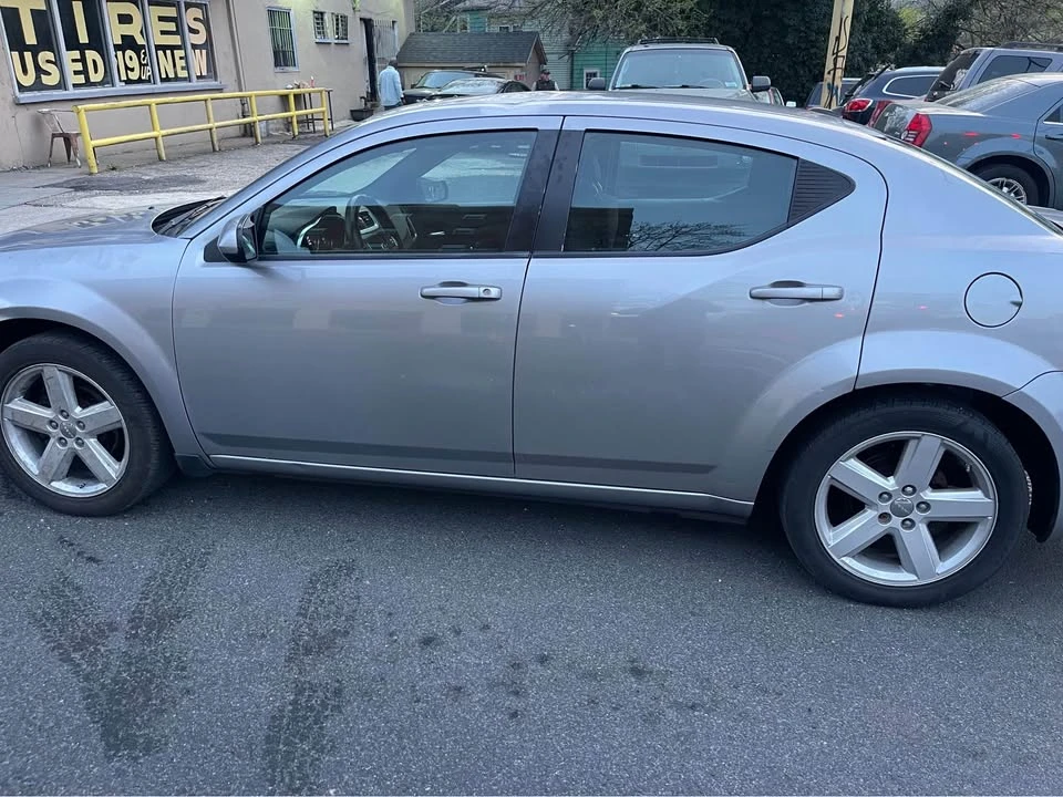 2013 Dodge Avenger Sedan - Image 8 of 15