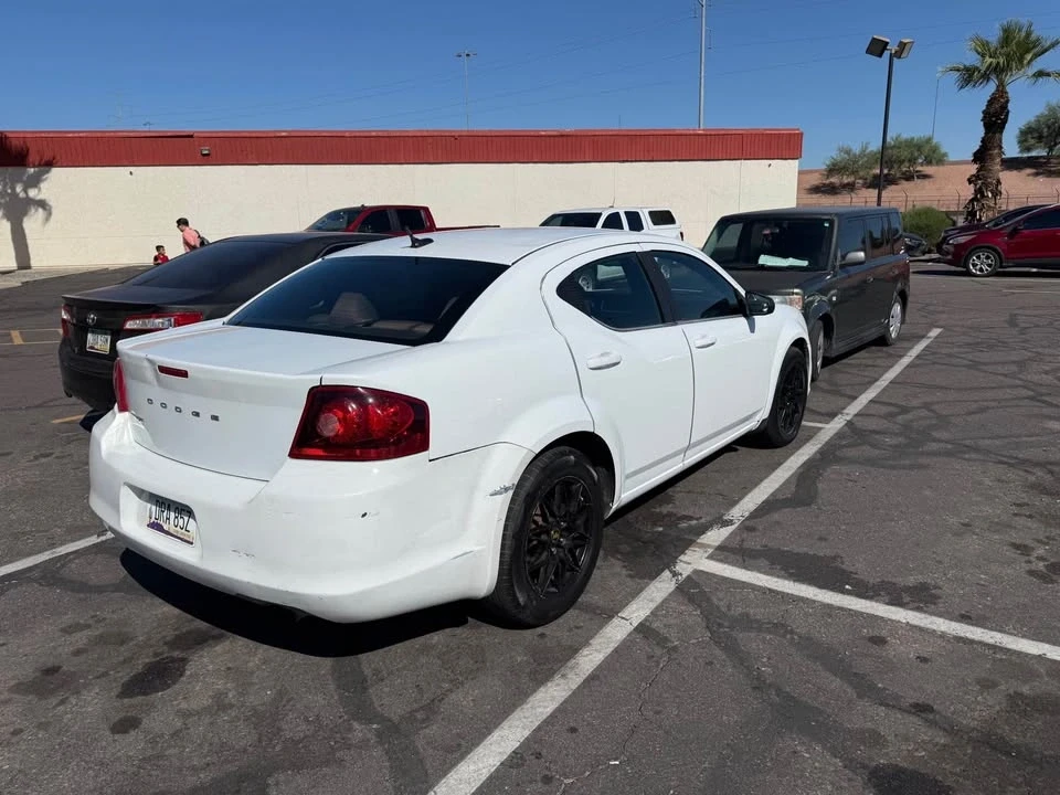 2013 Dodge Avenger Sedan - Image 3 of 7