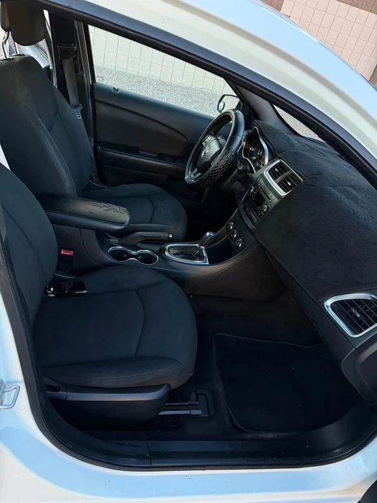 2013 Dodge Avenger Sedan - Image 6 of 7