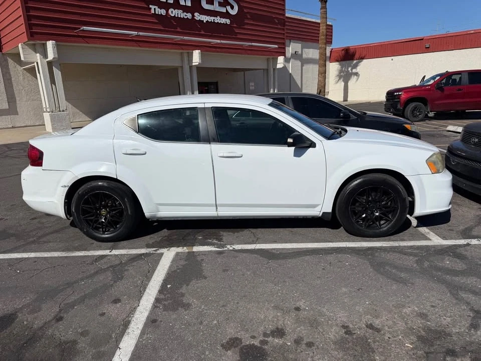 2013 Dodge Avenger Sedan - Image 2 of 7