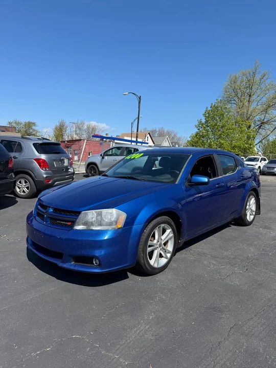 2013 Dodge Avenger Sedan - Image 2 of 10