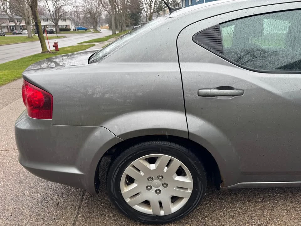 2013 Dodge Avenger Sedan - Image 6 of 9