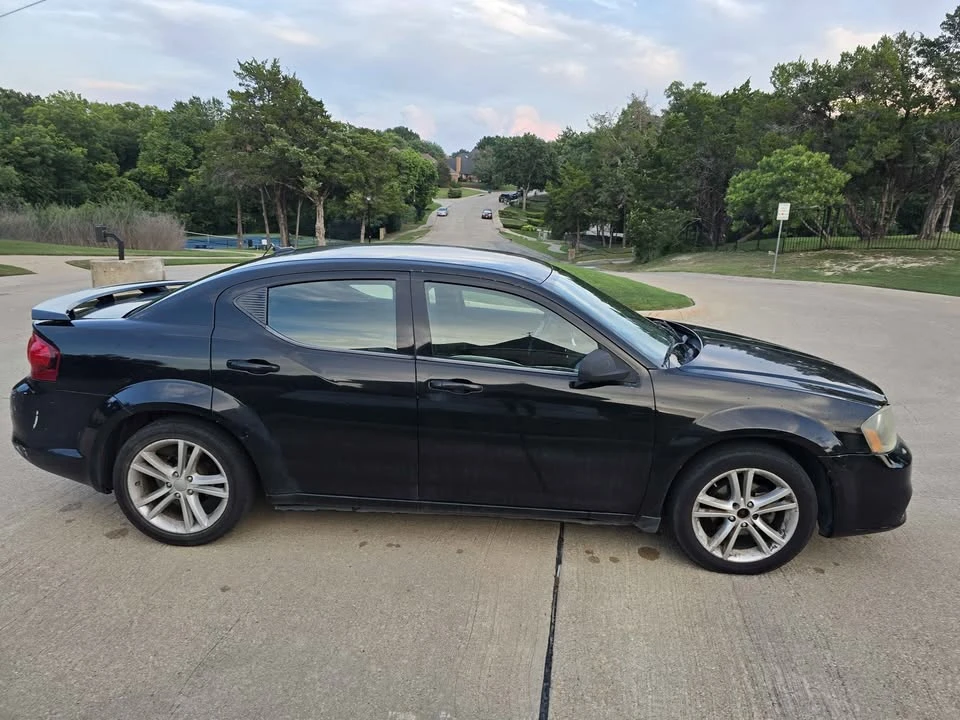 2013 Dodge Avenger Sedan - Image 14 of 19