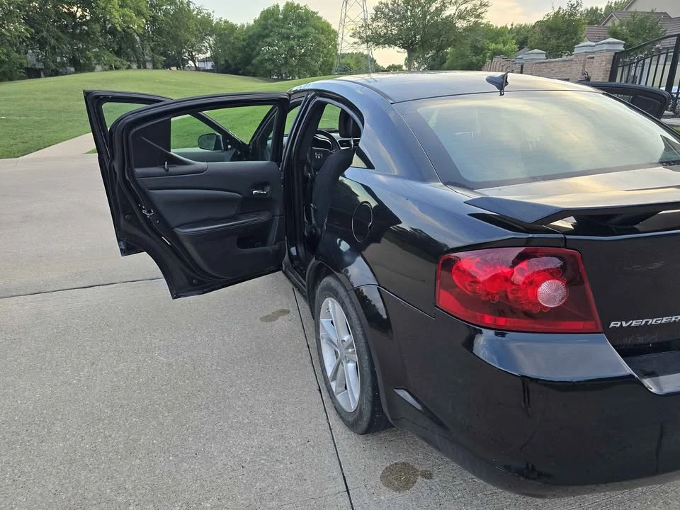 2013 Dodge Avenger Sedan - Image 7 of 19