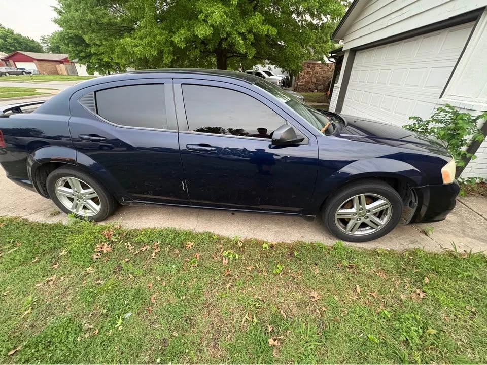 2013 Dodge Avenger Sedan - Image 4 of 9