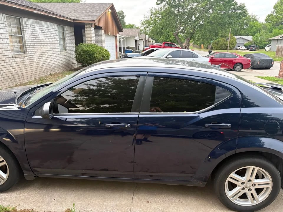 2013 Dodge Avenger Sedan - Image 2 of 9