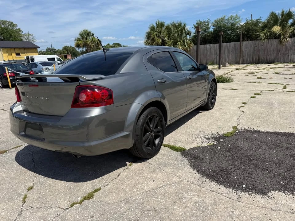 2013 Dodge Avenger Sedan - Image 7 of 17
