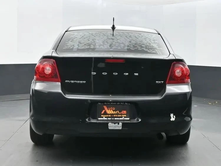2013 Dodge Avenger Sedan - Image 8 of 12