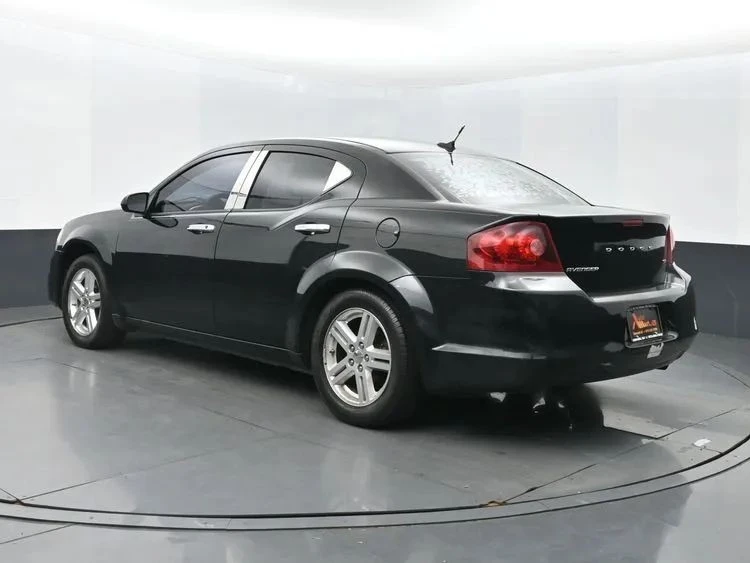2013 Dodge Avenger Sedan - Image 9 of 12