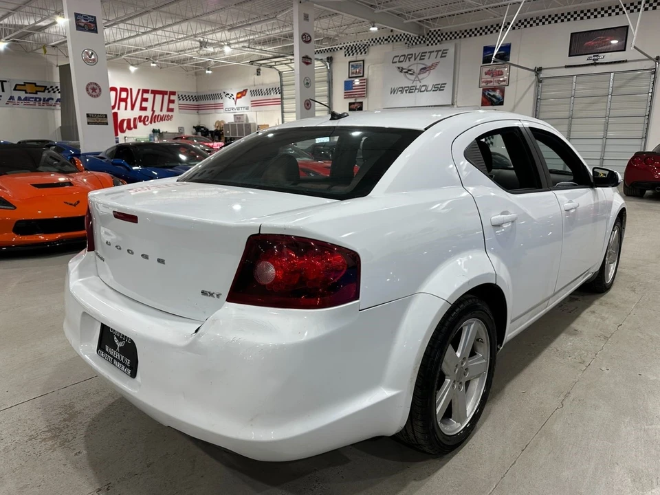 2013 Dodge Avenger Sedan - Image 7 of 11