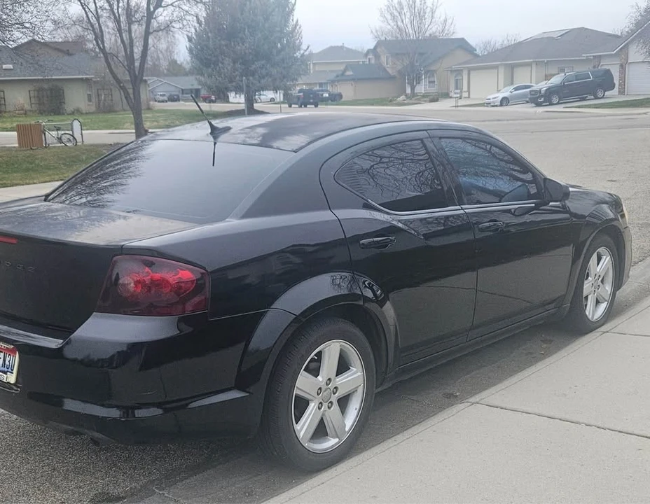 2013 Dodge Avenger Sedan - Image 5 of 11