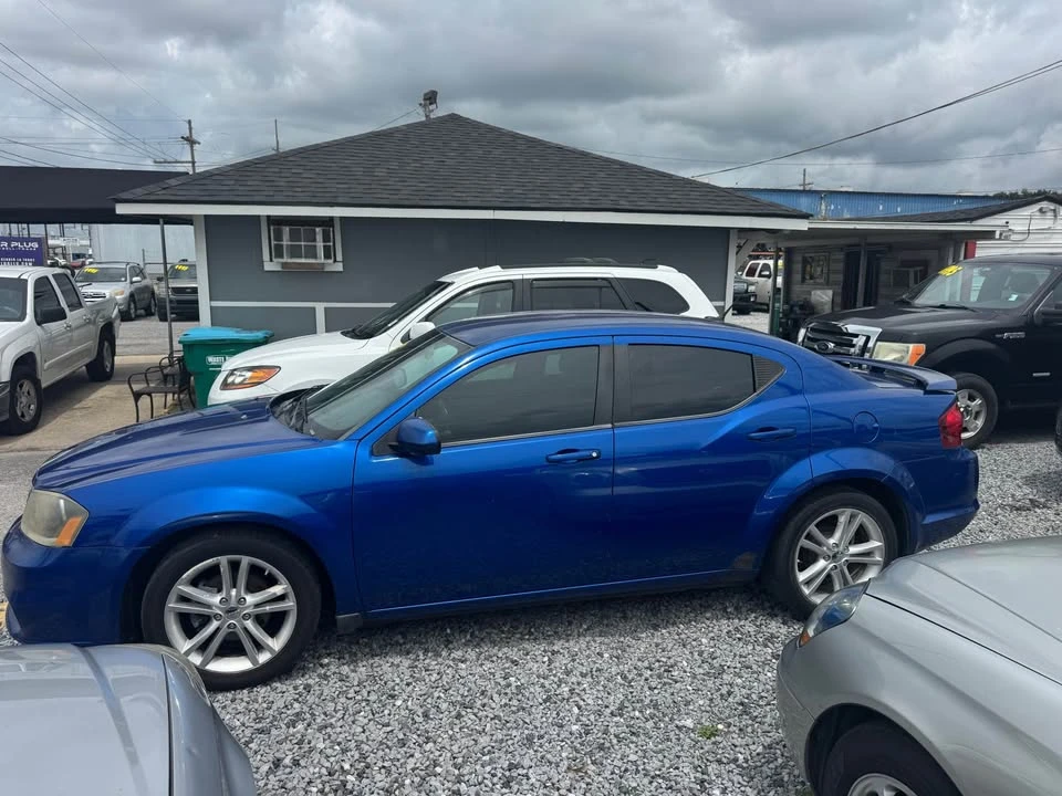 2013 Dodge Avenger Sedan - Image 7 of 20