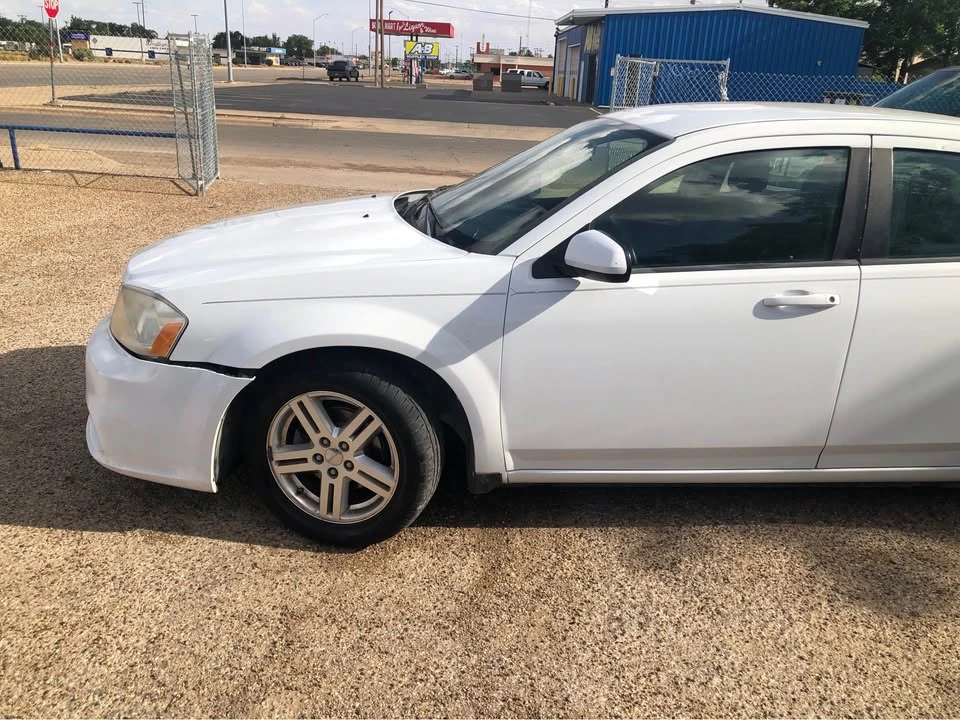 2013 Dodge Avenger Sedan - Image 11 of 14